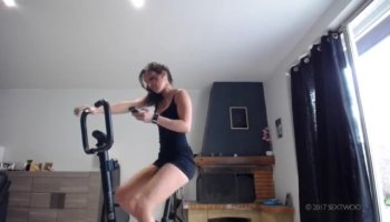 Close-up ass fingering